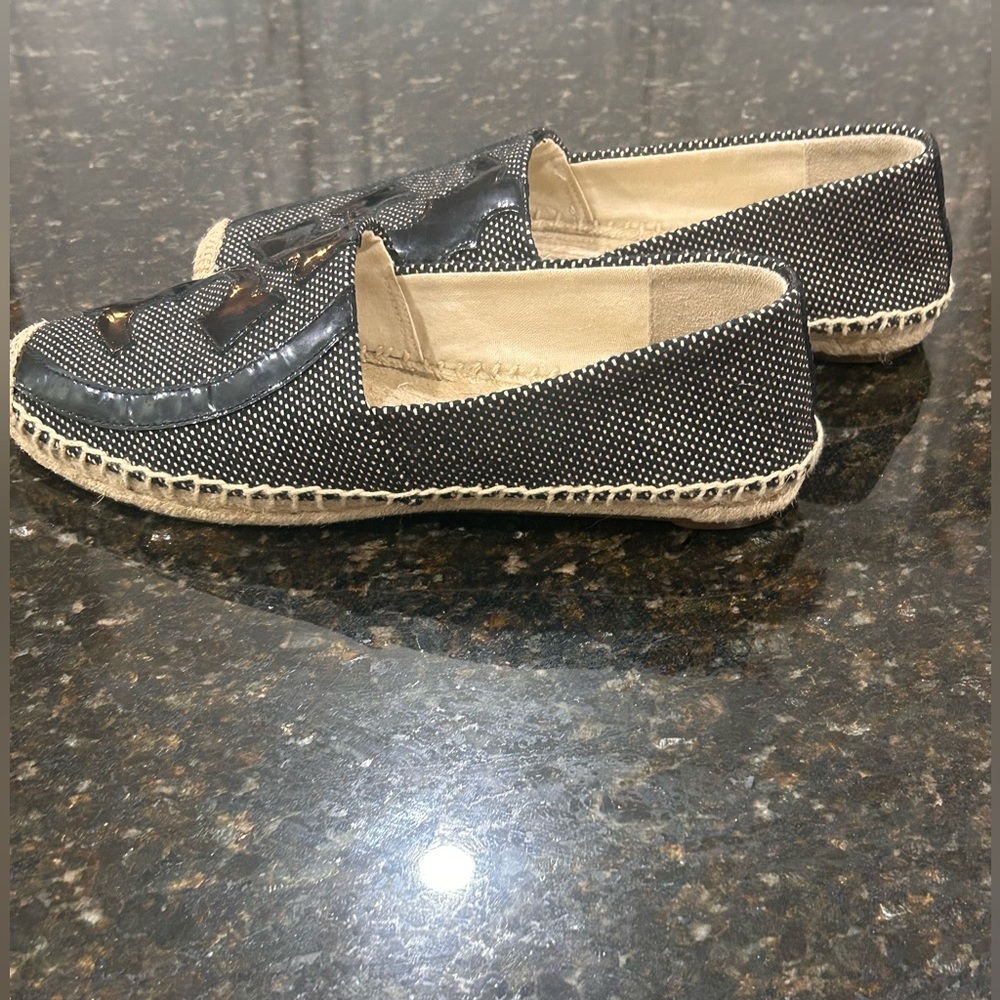 Tory Burch Black “Lonnie” Logo Espadrilles SIZE 9.5 - Picture 3 of 6